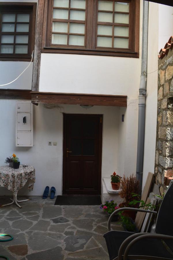 Patche Residence - A Wine Cellar Hideaway In The Historic Home Of Revolutionary Metodi Patche Ohrid Kültér fotó