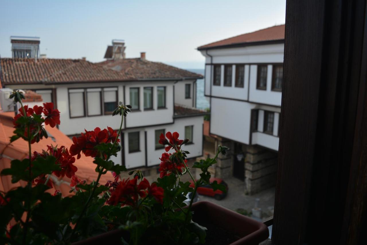 Patche Residence - A Wine Cellar Hideaway In The Historic Home Of Revolutionary Metodi Patche Ohrid Kültér fotó